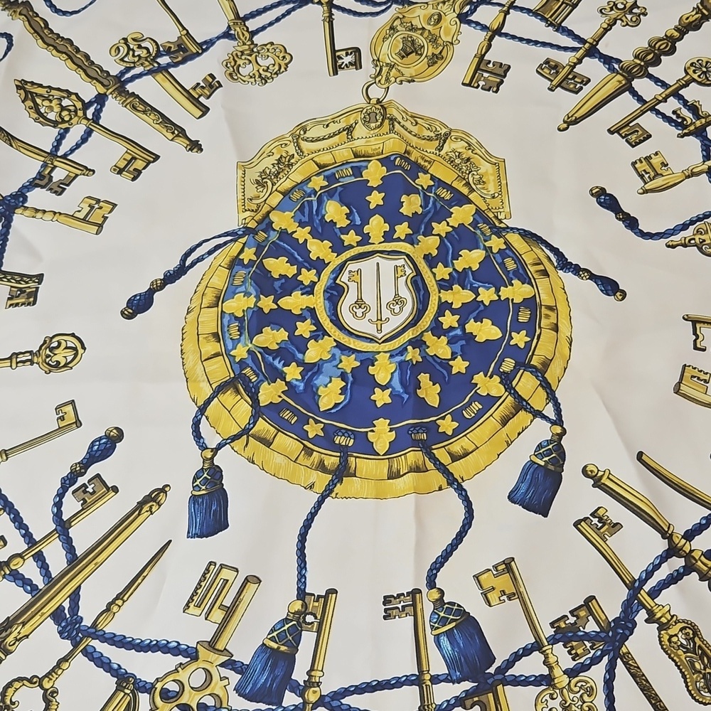 Vintage Hermès "Les Cles" (The Keys) Silk Scarf - Picture 7 of 9